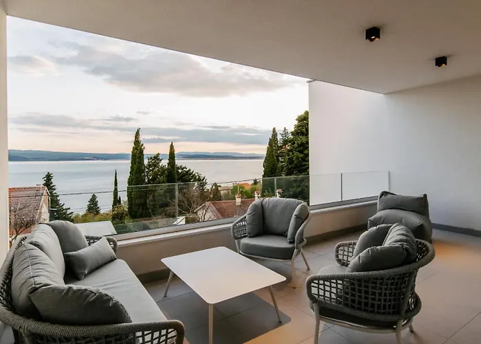 Villa Luxury With Pool By Guide Crikvenica